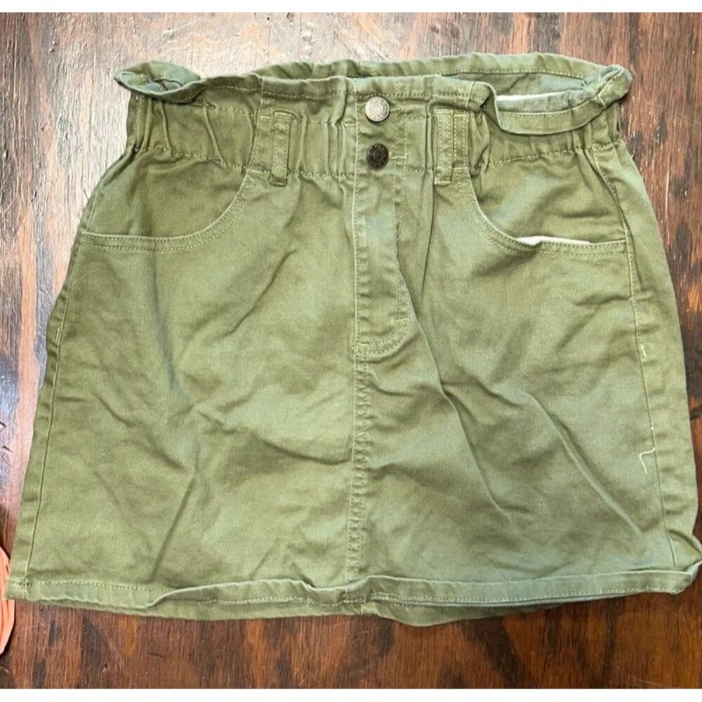 Jolt Green Mini Skirt Size Small